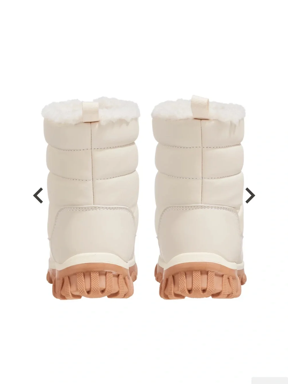 DSG Cream Kids Puffer Snow Boot with Tan Rubber Sole, EUC, size 4